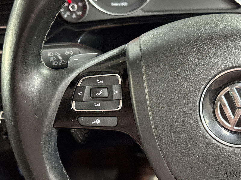 Volkswagen Touareg 3.0 TDI V6 BlueMotion Tech R-Line Tiptronic 4WD Euro 6 (s/s) 5dr 5dr Automatic 2025