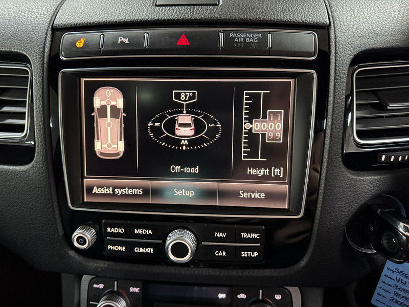 Volkswagen Touareg 3.0 TDI V6 BlueMotion Tech R-Line Tiptronic 4WD Euro 6 (s/s) 5dr 5dr Automatic 2025