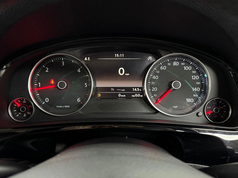 Volkswagen Touareg 3.0 TDI V6 BlueMotion Tech R-Line Tiptronic 4WD Euro 6 (s/s) 5dr 5dr Automatic 2025