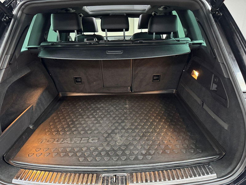 Volkswagen Touareg 3.0 TDI V6 BlueMotion Tech R-Line Tiptronic 4WD Euro 6 (s/s) 5dr 5dr Automatic 2025