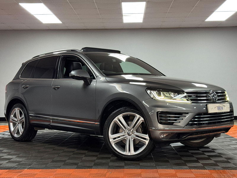 Volkswagen Touareg 3.0 TDI V6 BlueMotion Tech R-Line Tiptronic 4WD Euro 6 (s/s) 5dr 5dr Automatic 2025