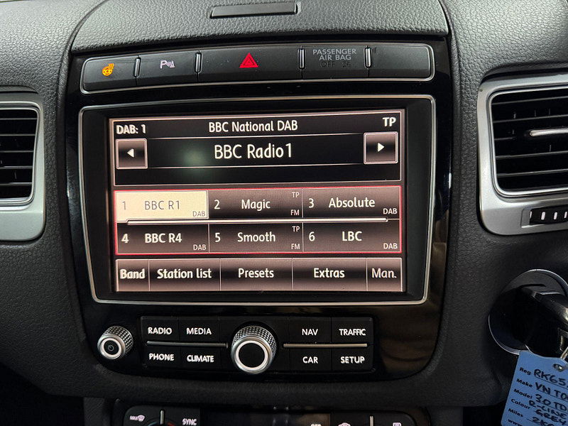 Volkswagen Touareg 3.0 TDI V6 BlueMotion Tech R-Line Tiptronic 4WD Euro 6 (s/s) 5dr 5dr Automatic 2025