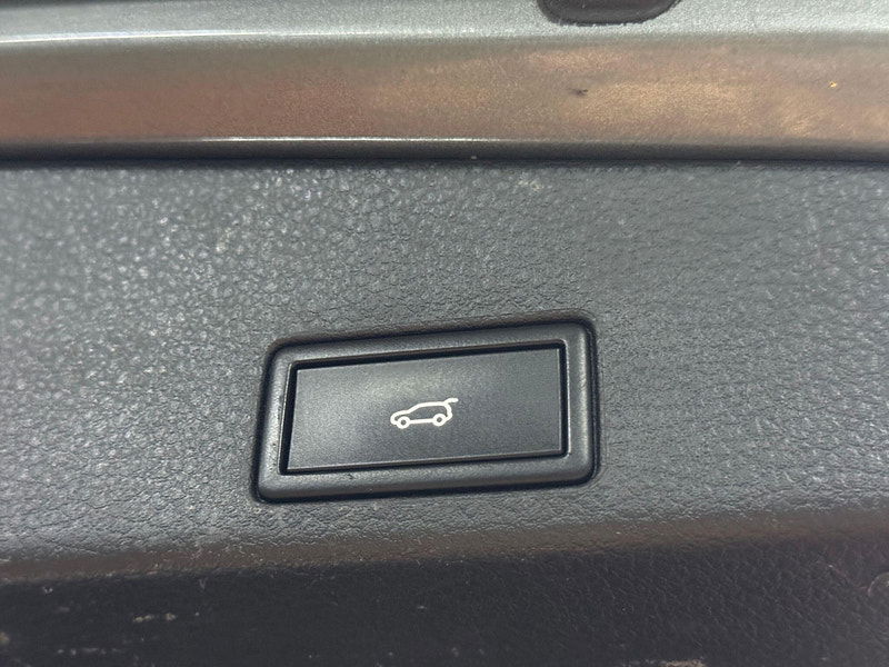 Volkswagen Touareg 3.0 TDI V6 BlueMotion Tech R-Line Tiptronic 4WD Euro 6 (s/s) 5dr 5dr Automatic 2025