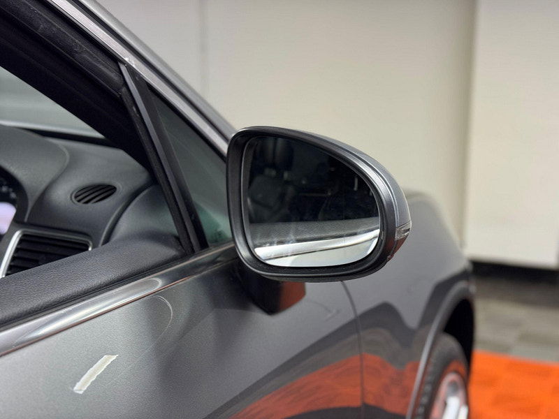 Volkswagen Touareg 3.0 TDI V6 BlueMotion Tech R-Line Tiptronic 4WD Euro 6 (s/s) 5dr 5dr Automatic 2025