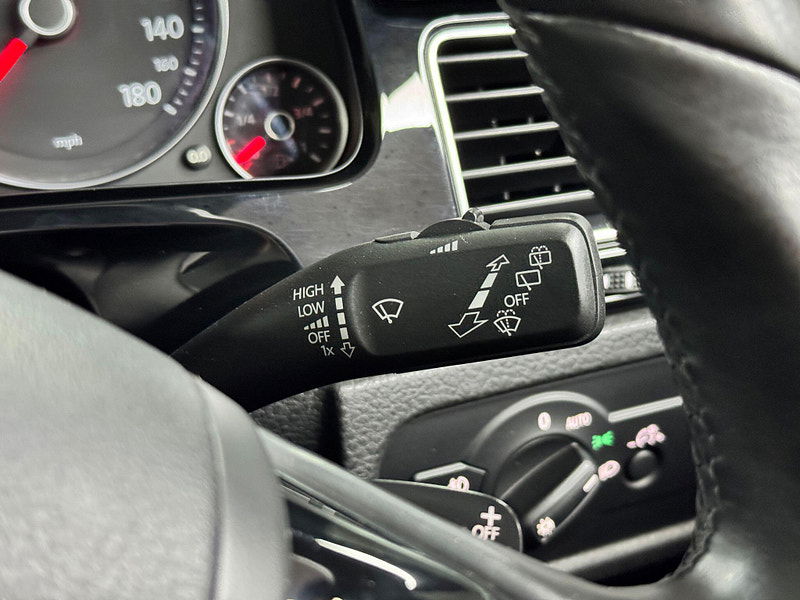 Volkswagen Touareg 3.0 TDI V6 BlueMotion Tech R-Line Tiptronic 4WD Euro 6 (s/s) 5dr 5dr Automatic 2026