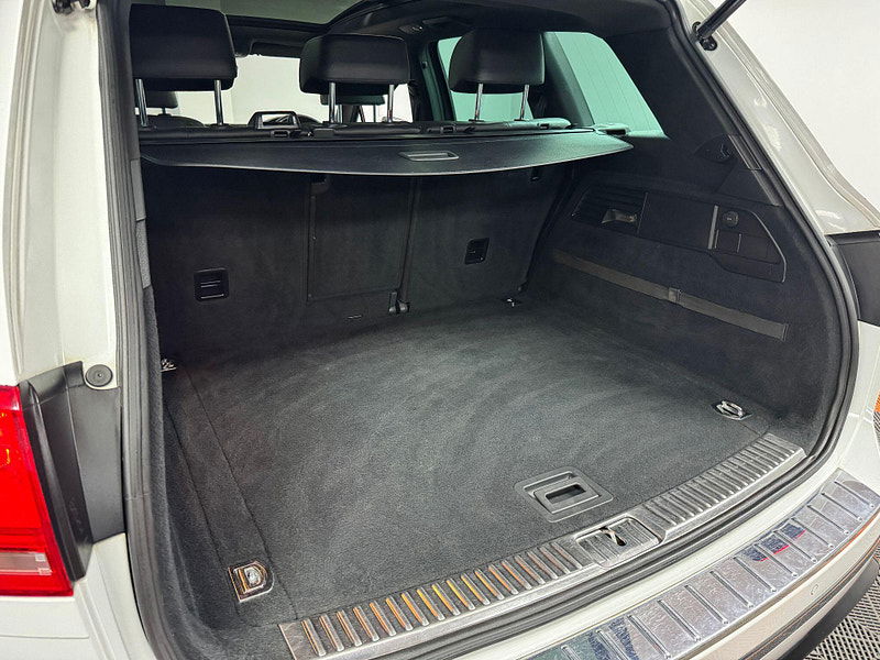 Volkswagen Touareg 3.0 TDI V6 BlueMotion Tech R-Line Tiptronic 4WD Euro 6 (s/s) 5dr 5dr Automatic 2026