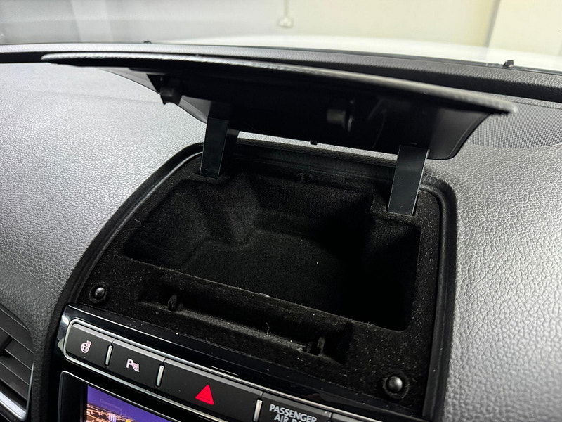 Volkswagen Touareg 3.0 TDI V6 BlueMotion Tech R-Line Tiptronic 4WD Euro 6 (s/s) 5dr 5dr Automatic 2026