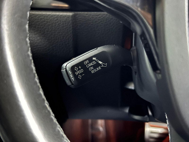 Volkswagen Touareg 3.0 TDI V6 BlueMotion Tech R-Line Tiptronic 4WD Euro 6 (s/s) 5dr 5dr Automatic 2026