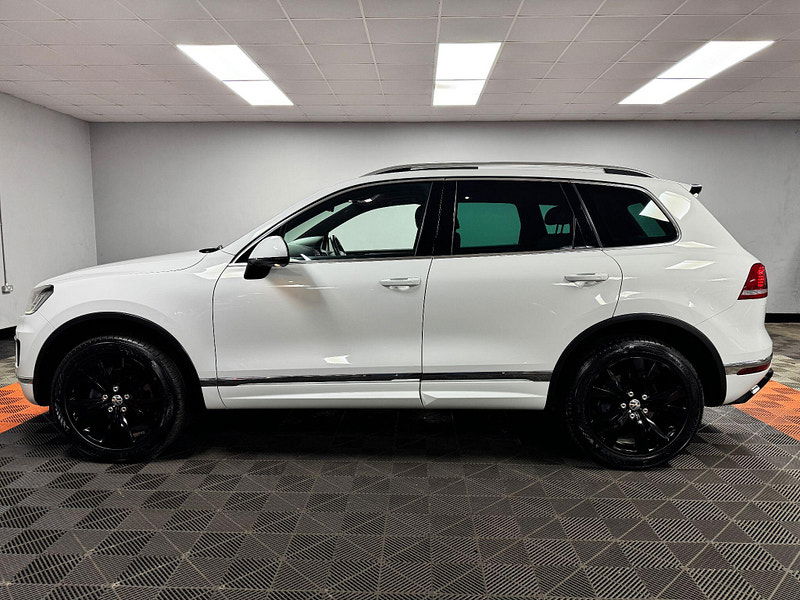 Volkswagen Touareg 3.0 TDI V6 BlueMotion Tech R-Line Tiptronic 4WD Euro 6 (s/s) 5dr 5dr Automatic 2026
