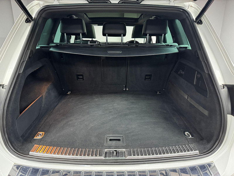 Volkswagen Touareg 3.0 TDI V6 BlueMotion Tech R-Line Tiptronic 4WD Euro 6 (s/s) 5dr 5dr Automatic 2026