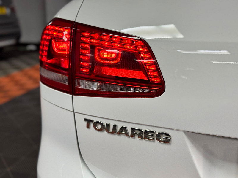 Volkswagen Touareg 3.0 TDI V6 BlueMotion Tech R-Line Tiptronic 4WD Euro 6 (s/s) 5dr 5dr Automatic 2026