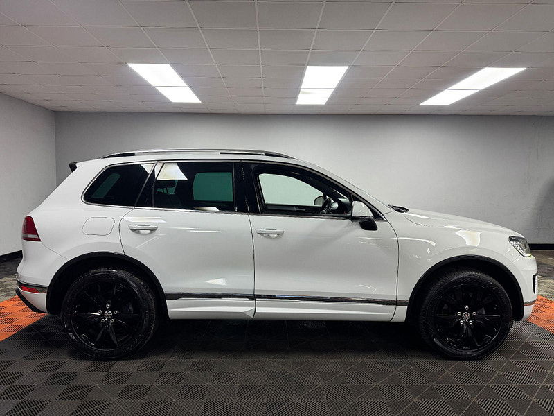 Volkswagen Touareg 3.0 TDI V6 BlueMotion Tech R-Line Tiptronic 4WD Euro 6 (s/s) 5dr 5dr Automatic 2026