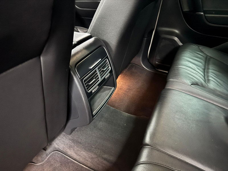 Volkswagen Touareg 3.0 TDI V6 BlueMotion Tech R-Line Tiptronic 4WD Euro 6 (s/s) 5dr 5dr Automatic 2026