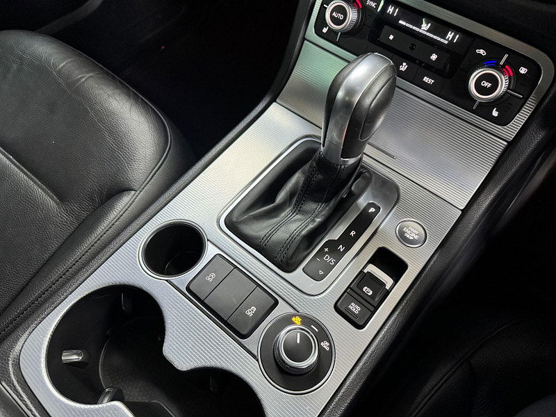 Volkswagen Touareg 3.0 TDI V6 BlueMotion Tech R-Line Tiptronic 4WD Euro 6 (s/s) 5dr 5dr Automatic 2026