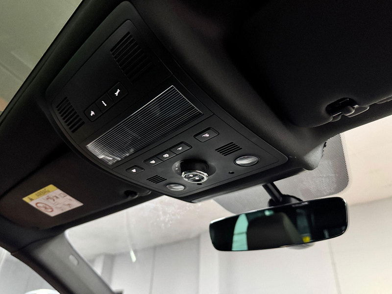 Volkswagen Touareg 3.0 TDI V6 BlueMotion Tech R-Line Tiptronic 4WD Euro 6 (s/s) 5dr 5dr Automatic 2026