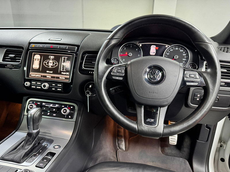 Volkswagen Touareg 3.0 TDI V6 BlueMotion Tech R-Line Tiptronic 4WD Euro 6 (s/s) 5dr 5dr Automatic 2026