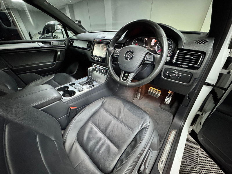 Volkswagen Touareg 3.0 TDI V6 BlueMotion Tech R-Line Tiptronic 4WD Euro 6 (s/s) 5dr 5dr Automatic 2026