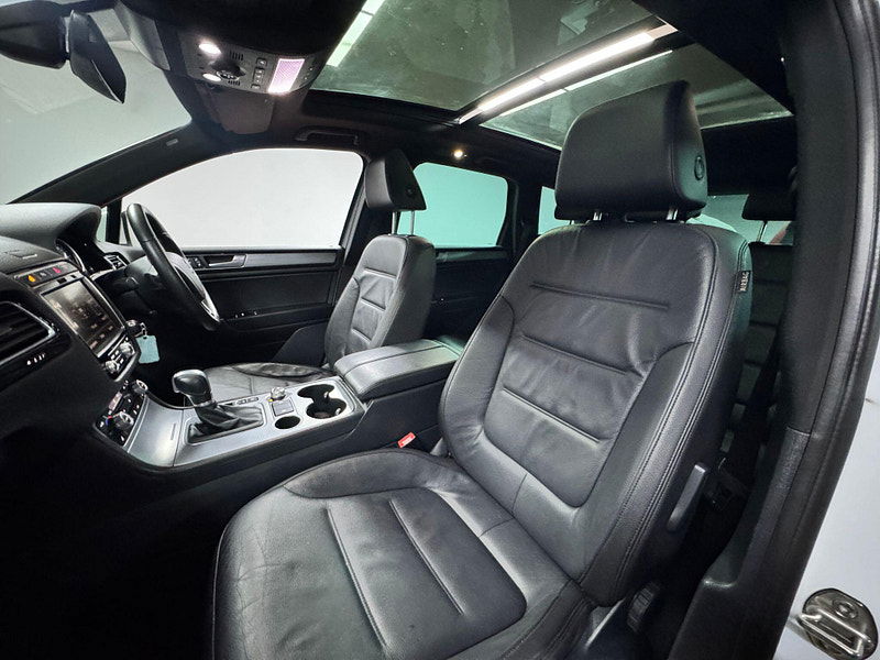 Volkswagen Touareg 3.0 TDI V6 BlueMotion Tech R-Line Tiptronic 4WD Euro 6 (s/s) 5dr 5dr Automatic 2026