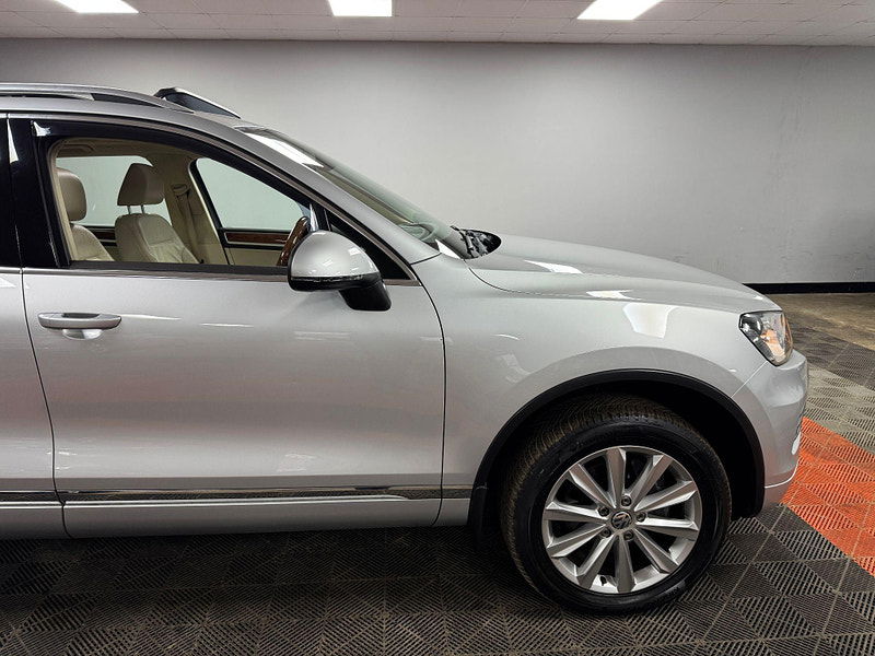 Volkswagen Touareg 3.0 TDI V6 BlueMotion Tech SE Tiptronic 4WD Euro 5 (s/s) 5dr 5dr Automatic 2025