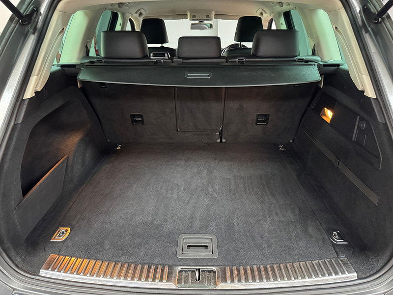Volkswagen Touareg 3.0 TDI V6 BlueMotion Tech SE Tiptronic 4WD Euro 6 (s/s) 5dr 5dr Automatic 2025