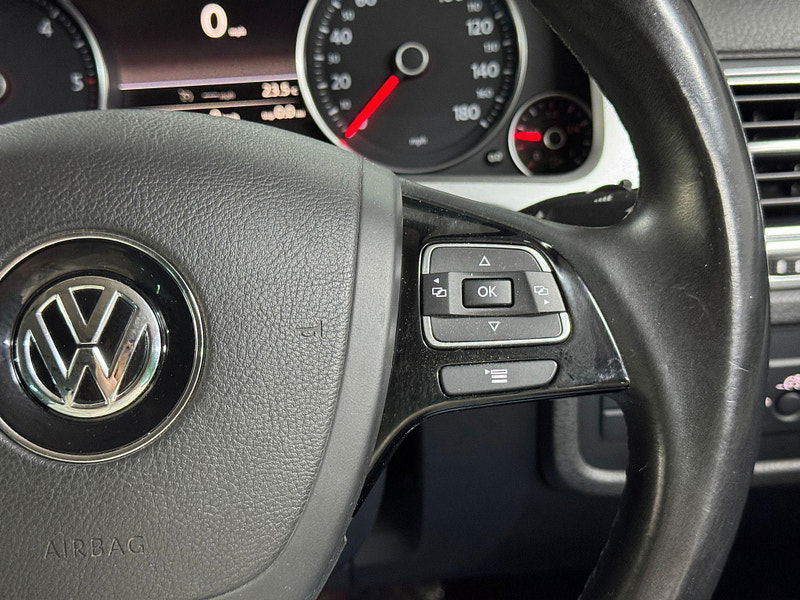 Volkswagen Touareg 3.0 TDI V6 BlueMotion Tech SE Tiptronic 4WD Euro 6 (s/s) 5dr 5dr Automatic 2025