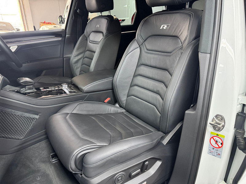 Volkswagen Touareg 3.0 TDI V6 R-Line Tiptronic 4Motion Euro 6 (s/s) 5dr 5dr Automatic 2025