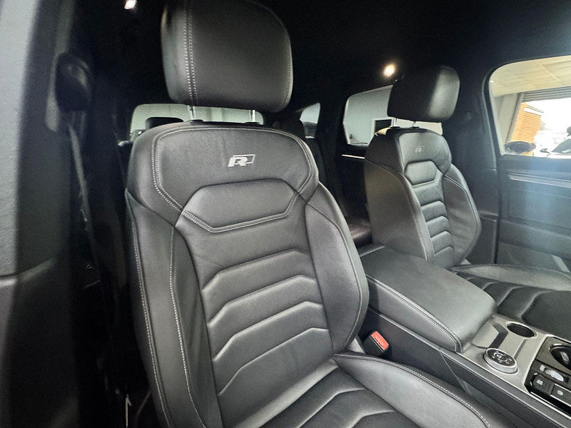 Volkswagen Touareg 3.0 TDI V6 R-Line Tiptronic 4Motion Euro 6 (s/s) 5dr 5dr Automatic 2025