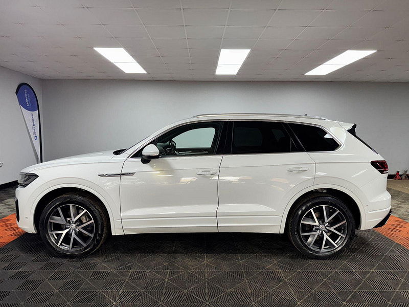 Volkswagen Touareg 3.0 TDI V6 R-Line Tiptronic 4Motion Euro 6 (s/s) 5dr 5dr Automatic 2025