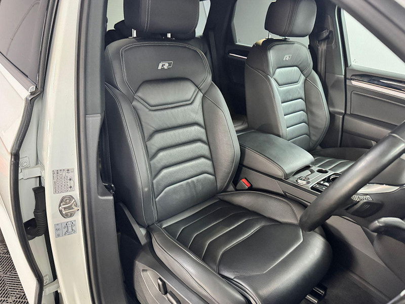 Volkswagen Touareg 3.0 TDI V6 R-Line Tiptronic 4Motion Euro 6 (s/s) 5dr 5dr Automatic 2025