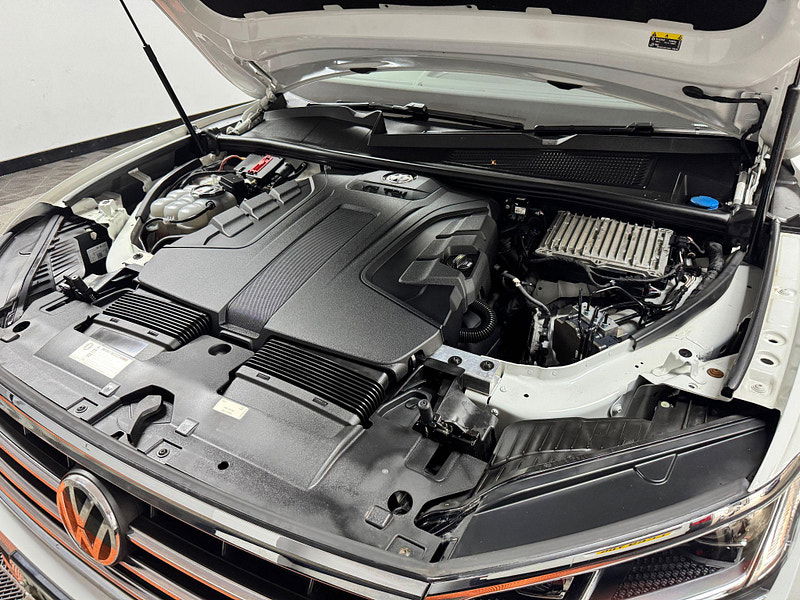 Volkswagen Touareg 3.0 TDI V6 R-Line Tiptronic 4Motion Euro 6 (s/s) 5dr 5dr Automatic 2025
