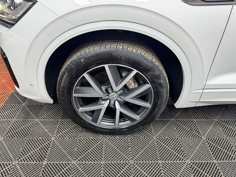 Volkswagen Touareg 3.0 TDI V6 R-Line Tiptronic 4Motion Euro 6 (s/s) 5dr 5dr Automatic 2025