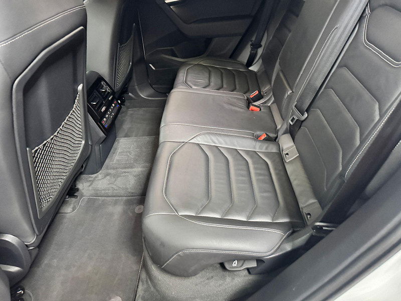 Volkswagen Touareg 3.0 TDI V6 R-Line Tiptronic 4Motion Euro 6 (s/s) 5dr 5dr Automatic 2025
