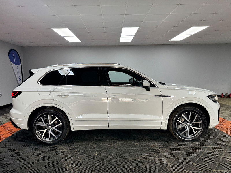 Volkswagen Touareg 3.0 TDI V6 R-Line Tiptronic 4Motion Euro 6 (s/s) 5dr 5dr Automatic 2025