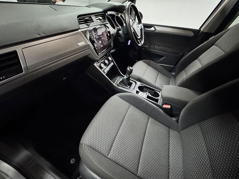 Volkswagen Touran 1.6 TDI SE Family Euro 6 (s/s) 5dr 5dr Manual 2026