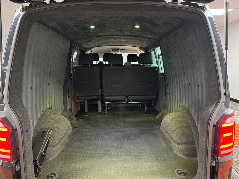 Volkswagen Transporter 2.0 BiTDI T30 BlueMotion Tech Highline FWD LWB Euro 6 (s/s) 5dr 5dr Manual 2025