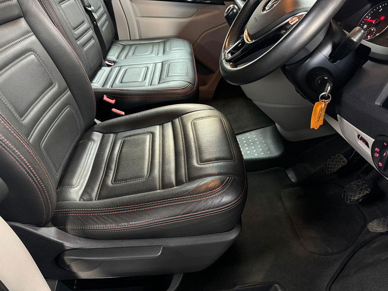 Volkswagen Transporter 2.0 BiTDI T30 BlueMotion Tech Highline FWD LWB Euro 6 (s/s) 5dr 5dr Manual 2025