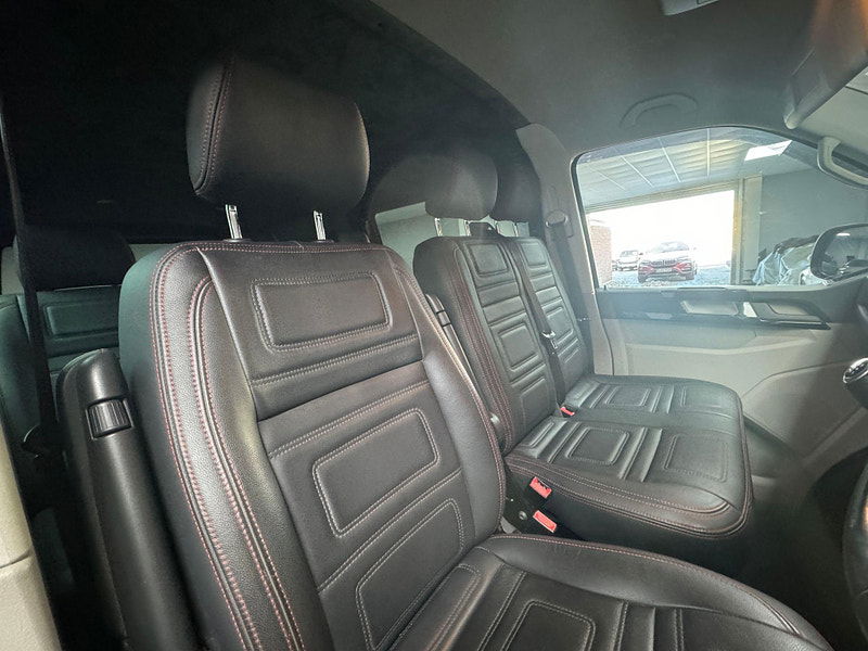 Volkswagen Transporter 2.0 BiTDI T30 BlueMotion Tech Highline FWD LWB Euro 6 (s/s) 5dr 5dr Manual 2025