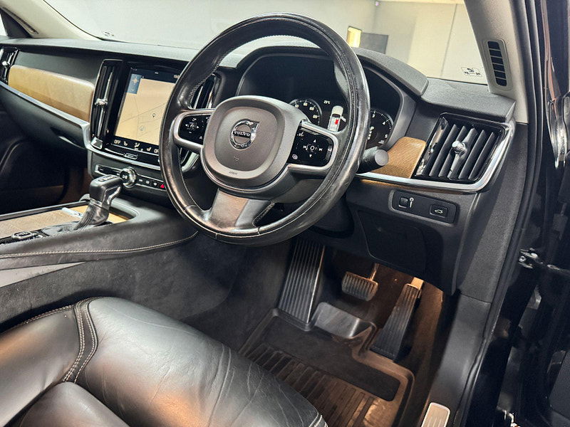 Volvo S90 2.0 D4 Inscription Auto Euro 6 (s/s) 4dr 4dr Automatic 2025