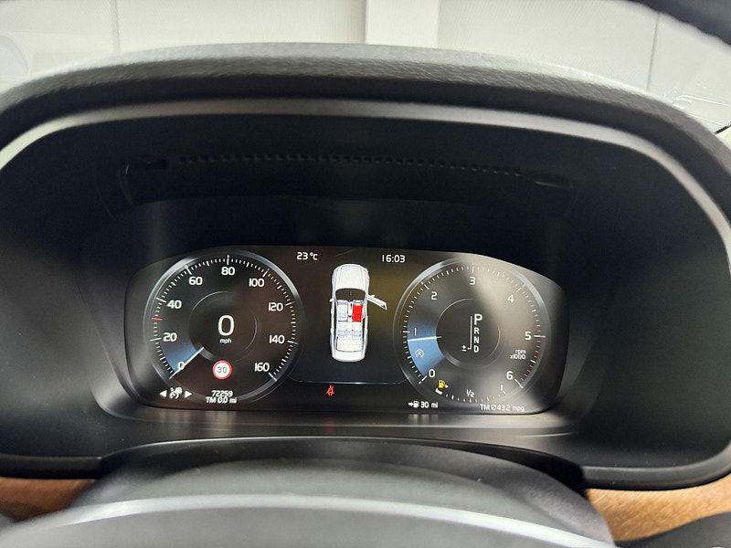 Volvo S90 2.0 D4 Inscription Auto Euro 6 (s/s) 4dr 4dr Automatic 2025