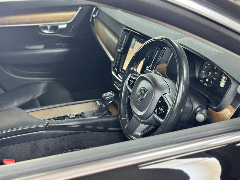 Volvo S90 2.0 D4 Inscription Auto Euro 6 (s/s) 4dr 4dr Automatic 2025