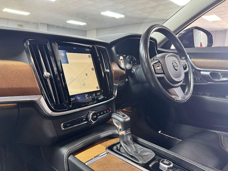 Volvo S90 2.0 D4 Inscription Auto Euro 6 (s/s) 4dr 4dr Automatic 2025
