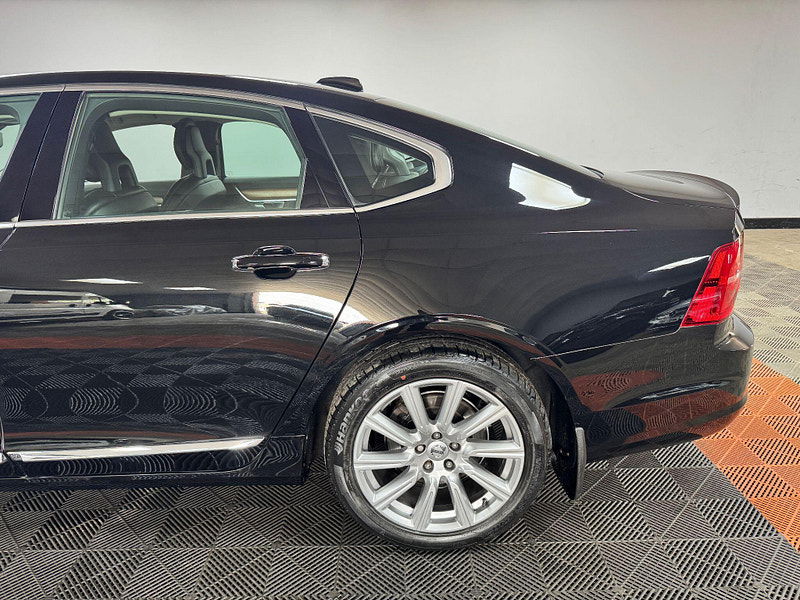 Volvo S90 2.0 D4 Inscription Auto Euro 6 (s/s) 4dr 4dr Automatic 2025
