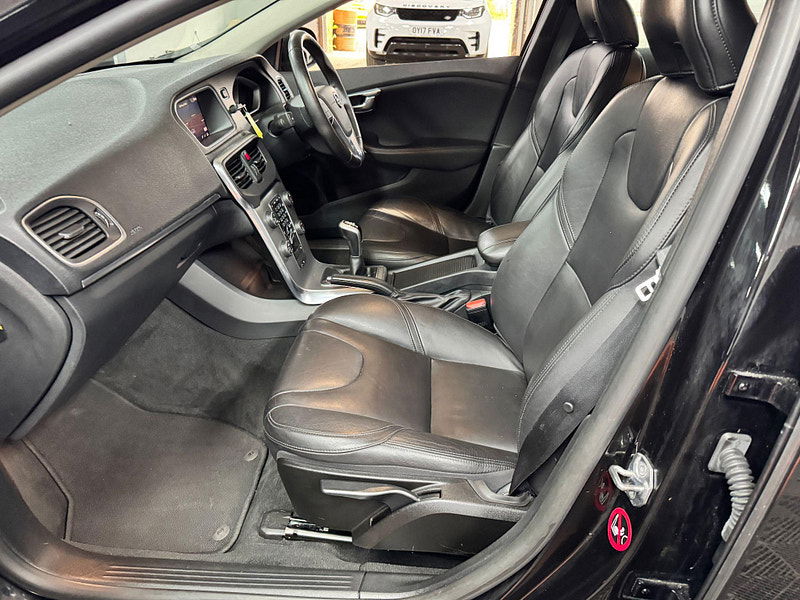Volvo V40 2.0 D2 Inscription Euro 6 (s/s) 5dr 5dr Manual 2025
