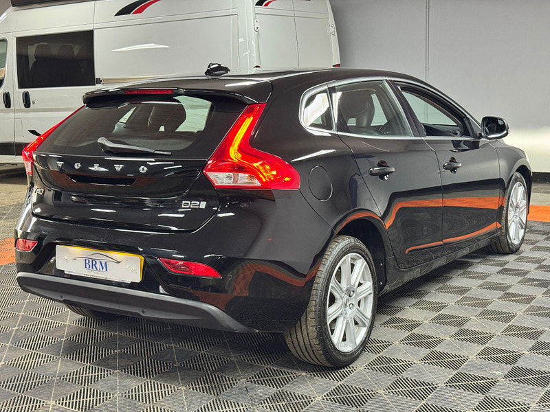 Volvo V40 2.0 D2 Inscription Euro 6 (s/s) 5dr 5dr Manual 2025