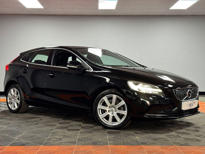 Volvo V40 2.0 D2 Inscription Euro 6 (s/s) 5dr 5dr Manual 2025