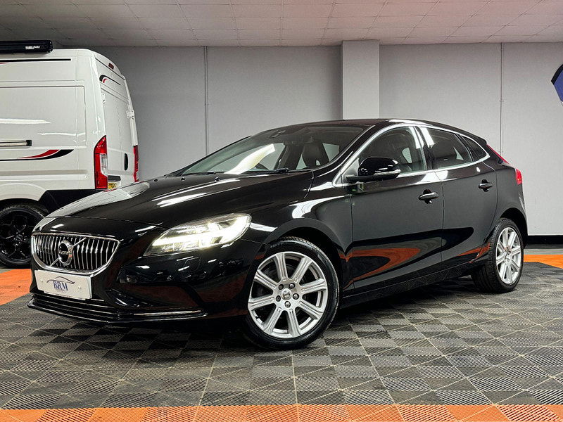 Volvo V40 2.0 D2 Inscription Euro 6 (s/s) 5dr 5dr Manual 2025