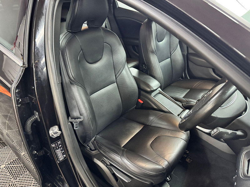 Volvo V40 2.0 D2 Inscription Euro 6 (s/s) 5dr 5dr Manual 2025