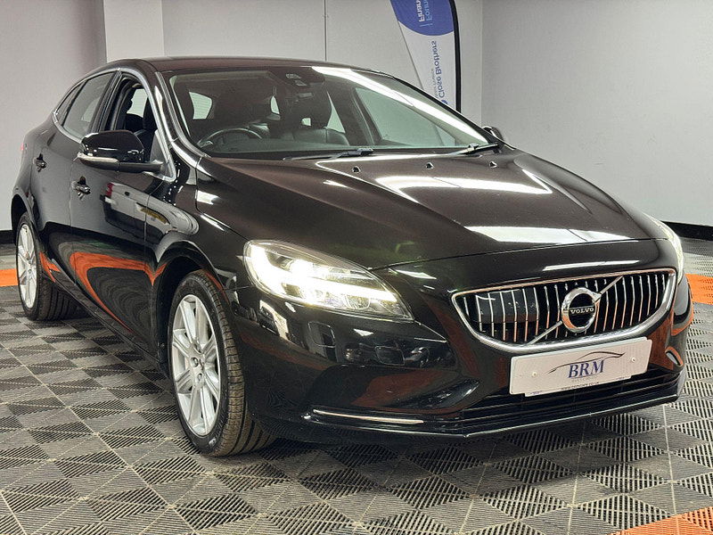 Volvo V40 2.0 D2 Inscription Euro 6 (s/s) 5dr 5dr Manual 2025