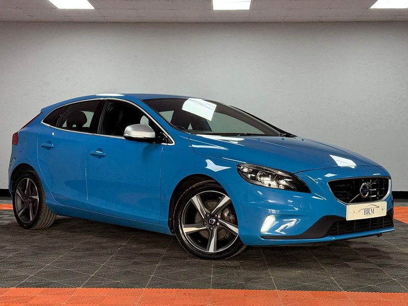 Volvo V40 2.0 D2 R-Design Nav Euro 6 (s/s) 5dr 5dr Manual 2025