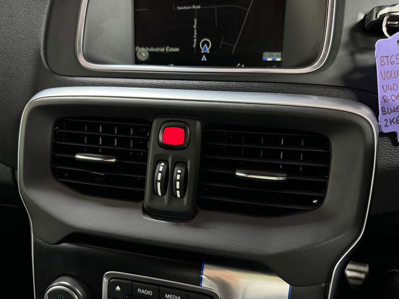 Volvo V40 2.0 D2 R-Design Nav Euro 6 (s/s) 5dr 5dr Manual 2025